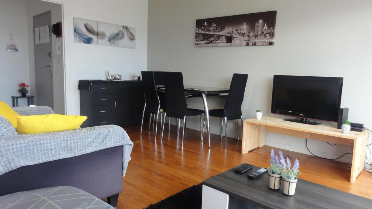 La Dolce Vita -T2 52M2- Dernier Etage- Terrasse-Parking-Wifi Fibre Apartment Tarbes Exterior photo
